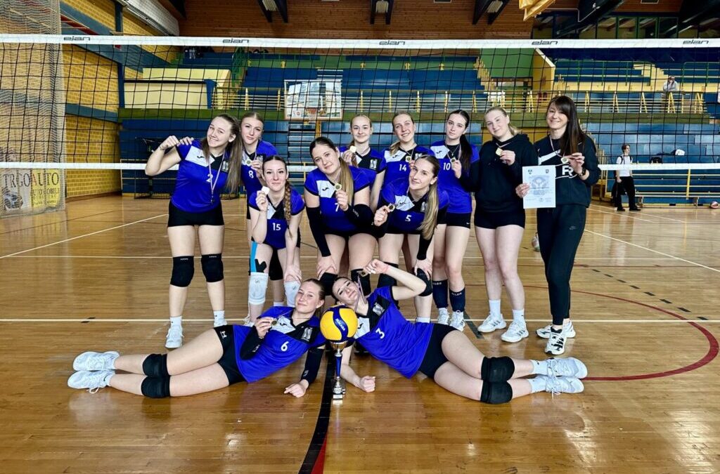 Županijsko zlato iz odbojke za Srednju školu Koprivnica i povijesni plasman na državno prvenstvo 