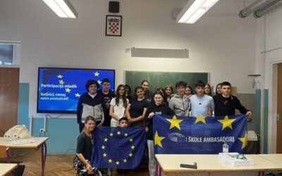 Ambasadorice EPAS-a održale predavanje u OŠ Antun Nemčić Gostovinski